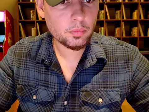 Snapshot of maximus888A chatting on 09/27/25, 11:49 maximus888A online show from 09/27/25, 11:49