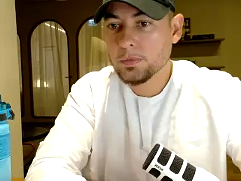 Snapshot of maximus888A chatting on 09/23/25, 04:25 maximus888A online show from 09/23/25, 04:25