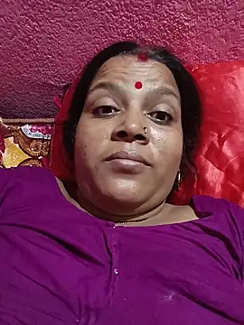 reya743 online show from 12/01/25, 12:11