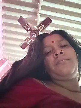 reya743 online show from 12/17/25, 12:04