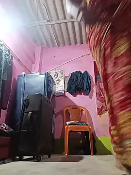 reya743 online show from 11/14/25, 12:36