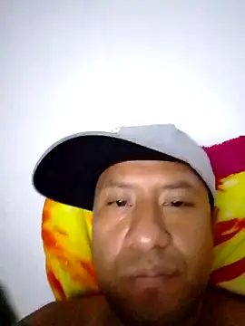 Ruloluna online show from 10/15/25, 10:01