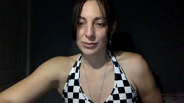 Snapshot of Myronell chatting on 10/16/25, 04:59 Myronell online show from 10/16/25, 04:59