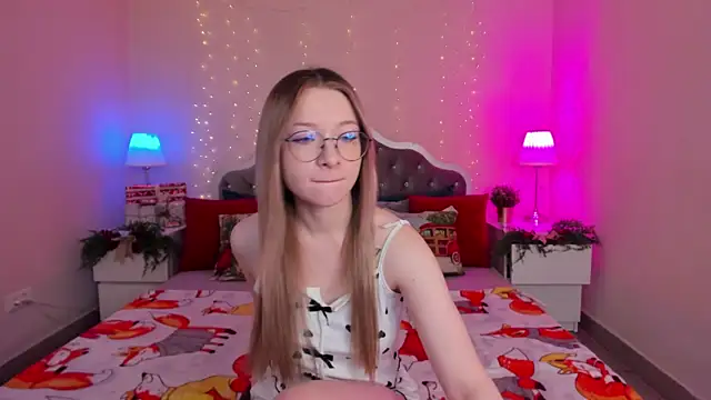 Snapshot of elliupp chatting on 12/17/25, 08:52 elliupp online show from 12/17/25, 08:52