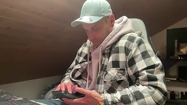 Snapshot of northboy91 chatting on 04/14/26, 10:20 northboy91 online show from 04/14/26, 10:20