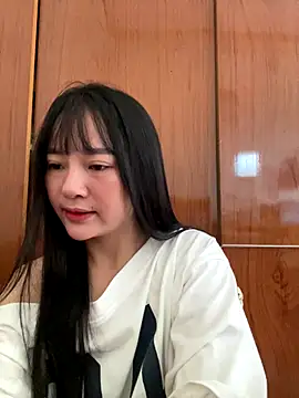 Snapshot of Be_xinh chatting on 09/23/25, 02:51 Be xinh online show from 09/23/25, 02:51