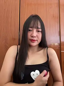 Snapshot of Be_xinh chatting on 09/27/25, 03:01 Be xinh online show from 09/27/25, 03:01
