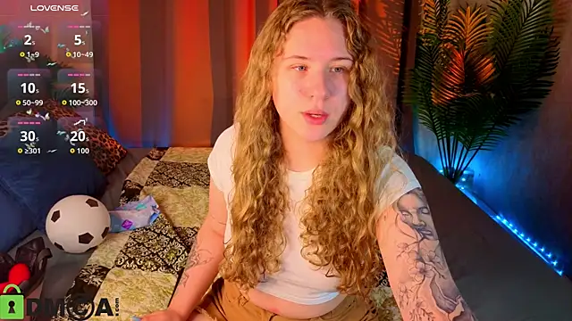 Elsie Cutties online show from 06/19/26, 01:11