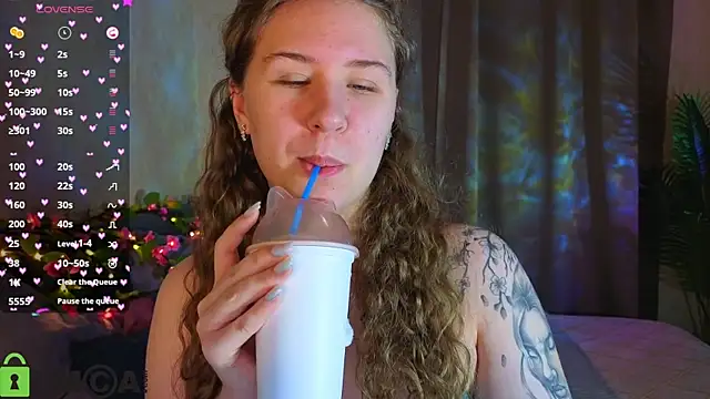 Elsie Cutties online show from 03/06/26, 01:11