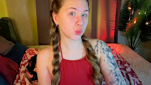 Elsie Cutties online show from 04/03/26, 01:23