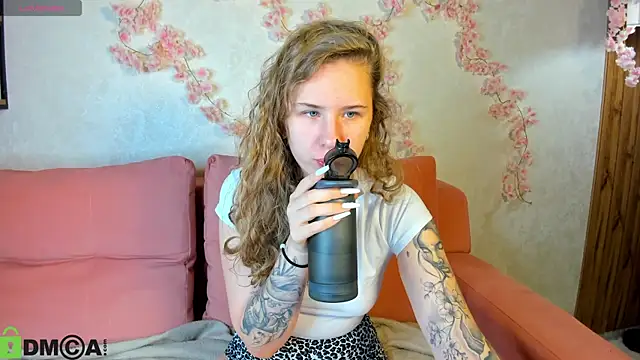 Elsie Cutties online show from 10/02/25, 12:47