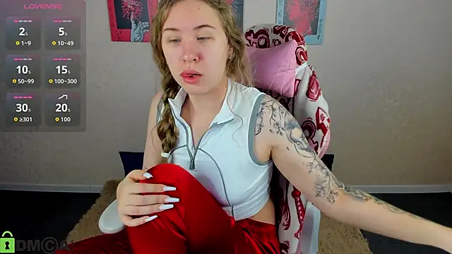 Elsie Cutties online show from 10/22/25, 01:05