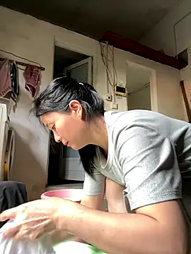 Snapshot of aoyo66 chatting on 09/25/25, 12:16 aoyo66 online show from 09/25/25, 12:16