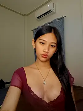 Bunny72772 online show from 10/25/25, 03:56