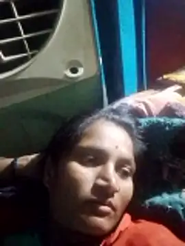 Pooja6060 online show from 10/26/25, 03:34