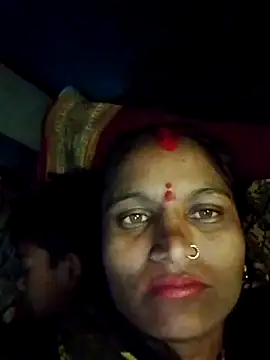 Pooja6060 online show from 10/19/25, 03:37