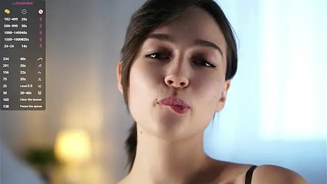 LettySlovacek online show from 10/20/25, 03:08