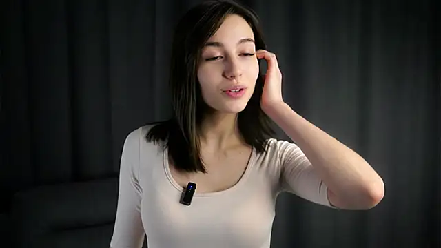 LettySlovacek online show from 10/12/25, 01:40