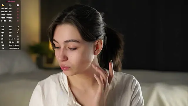 LettySlovacek online show from 11/07/25, 03:11