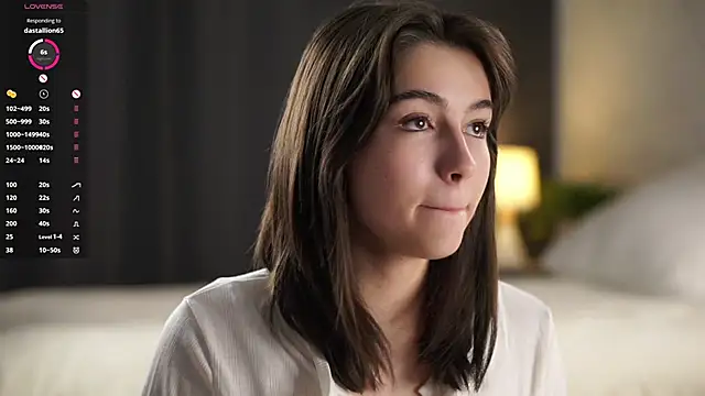 LettySlovacek online show from 11/08/25, 05:22