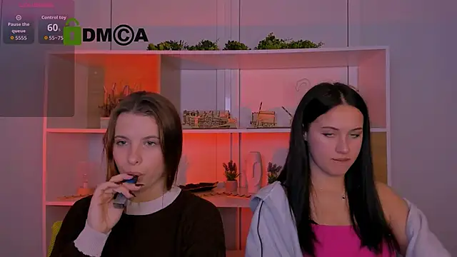 lola swon online show from 10/15/25, 07:22