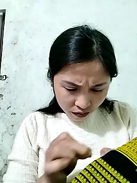 Mai4568 online show from 12/17/25, 12:43