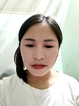 Snapshot of Mai4568 chatting on 10/19/25, 03:04 Mai4568 online show from 10/19/25, 03:04