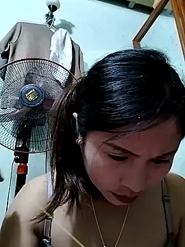 Snapshot of Mai4568 chatting on 10/03/25, 11:34 Mai4568 online show from 10/03/25, 11:34