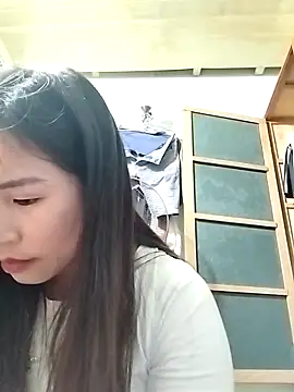 Snapshot of Mai4568 chatting on 09/27/25, 02:12 Mai4568 online show from 09/27/25, 02:12