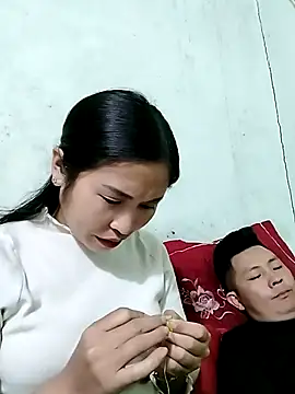 Snapshot of Mai4568 chatting on 12/21/25, 08:49 Mai4568 online show from 12/21/25, 08:49