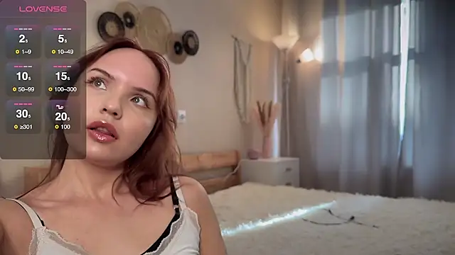 Snapshot of catherine__meow chatting on 10/04/25, 10:06 catherine meow online show from 10/04/25, 10:06