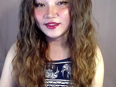 Eyes-on-me online show from 11/03/25, 05:49