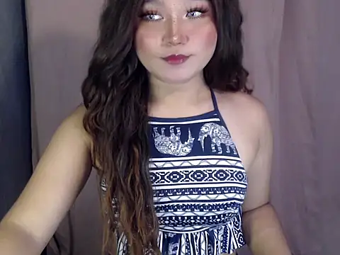 Eyes-on-me online show from 05/03/26, 06:22