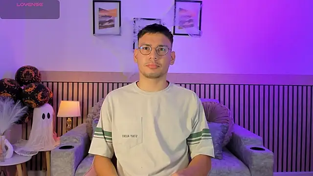 Snapshot of marcuswildx chatting on 10/16/25, 11:40 marcuswildx online show from 10/16/25, 11:40