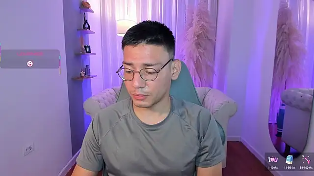 Snapshot of marcuswildx chatting on 09/22/25, 12:22 marcuswildx online show from 09/22/25, 12:22