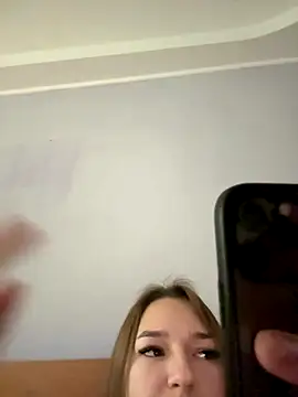 Snapshot of LinChka5789 chatting on 10/10/25, 07:58 LinChka5789 online show from 10/10/25, 07:58