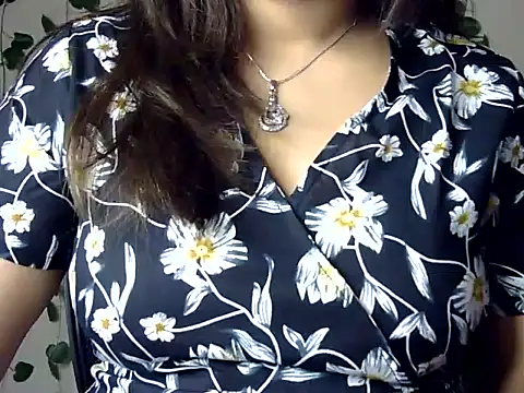 Aaliya02 online show from 12/16/25, 08:51