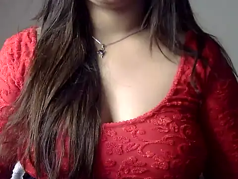 Aaliya02 online show from 10/26/25, 10:04