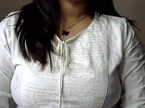 Aaliya02 online show from 11/08/25, 01:58