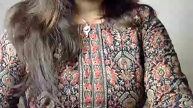 Snapshot of Aaliya02 chatting on 06/21/26, 03:23 Aaliya02 online show from 06/21/26, 03:23