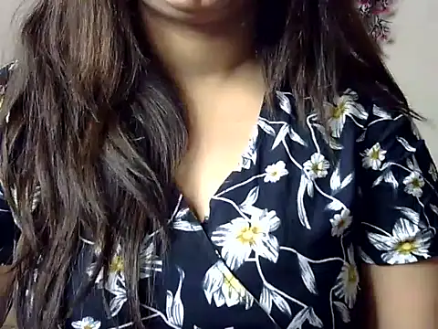 Aaliya02 online show from 06/04/26, 11:20