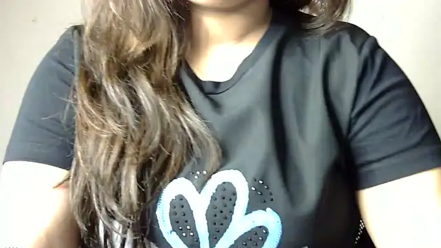 Snapshot of Aaliya02 chatting on 07/08/26, 11:11 Aaliya02 online show from 07/08/26, 11:11