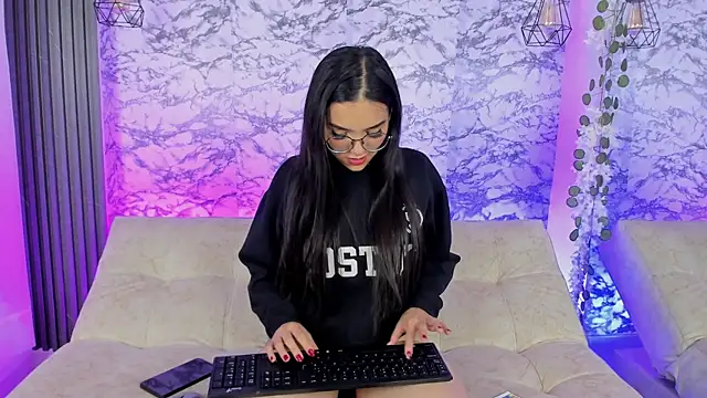 eimi rosse18 online show from 12/22/25, 12:38