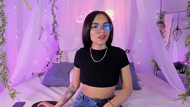 eimi rosse18 online show from 03/12/26, 12:42