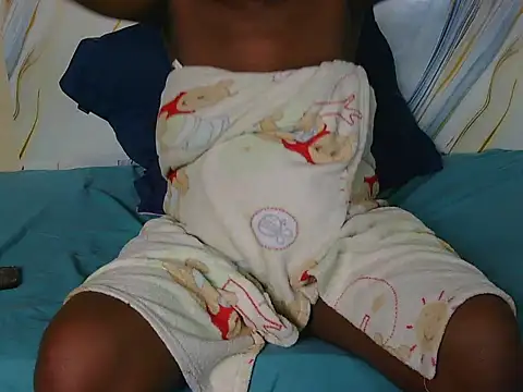 l4 love online show from 12/04/25, 01:32