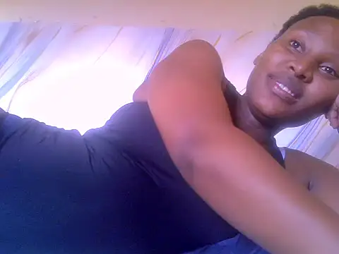 l4 love online show from 04/13/26, 02:54