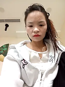    Dorry02    online show from 10/28/25, 04:57