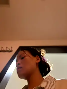    Dorry02    online show from 10/08/25, 07:43