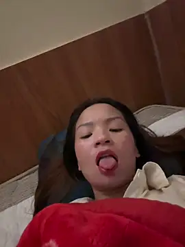    Dorry02    online show from 10/11/25, 05:19