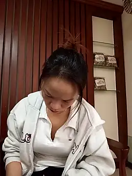    Dorry02    online show from 10/31/25, 04:20